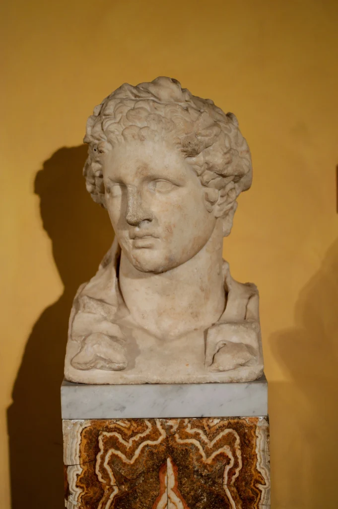 Alexander the Great: The texts of Plutarch and Diodorus